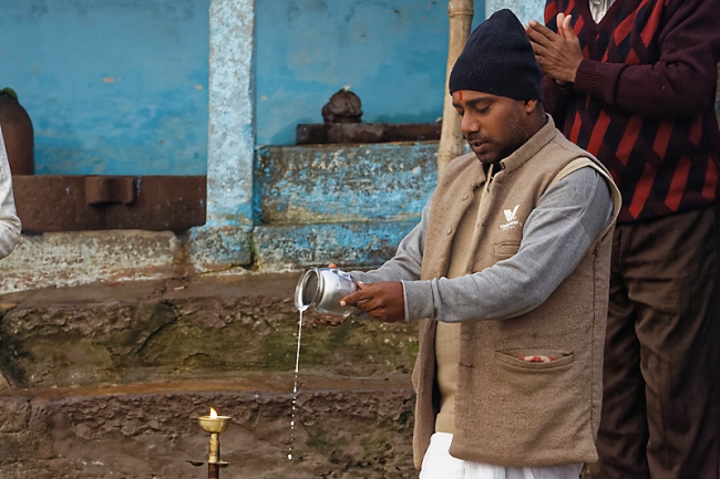 Varasani-Promenade sur le Gange-059